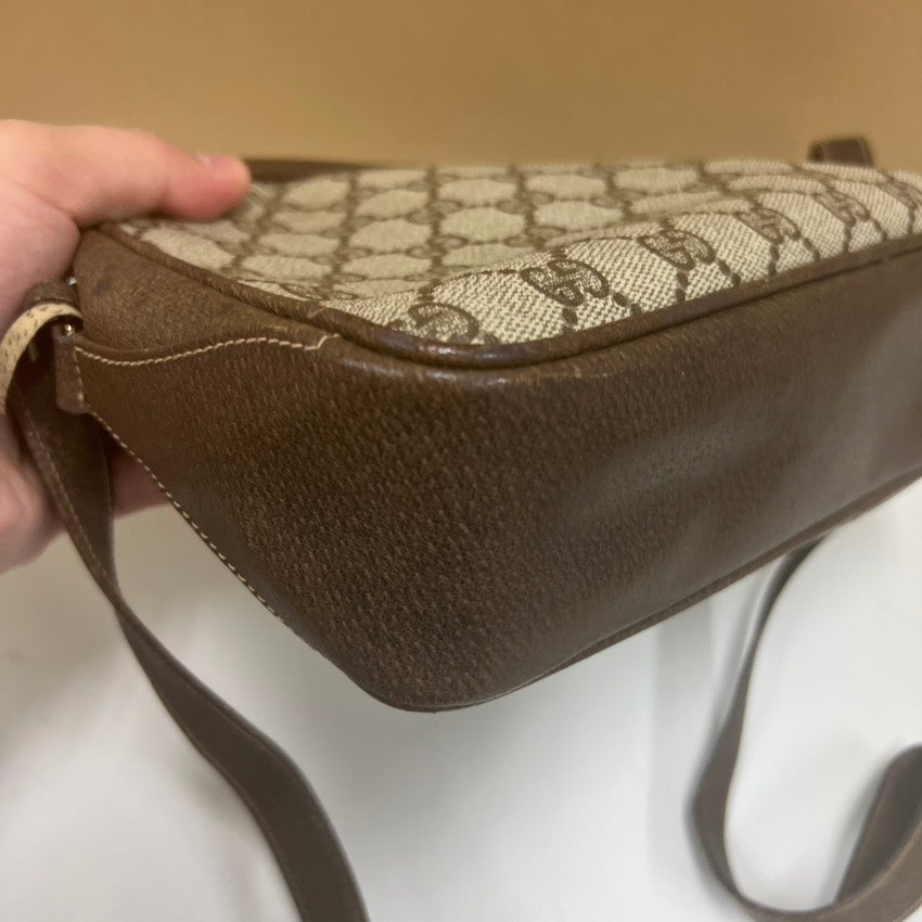 Gucci GG Supreme Brown Crossbody Bag E