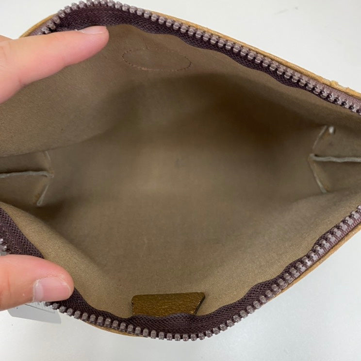 Gucci clutch bag E