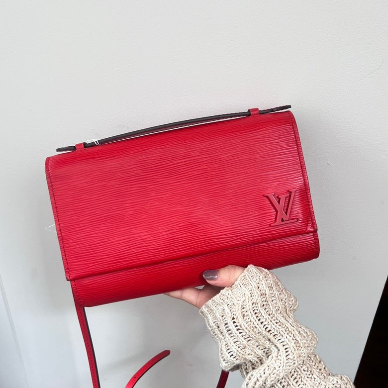Preloved LV Clery Pochette Epi 2way Shoulder Bag AG330