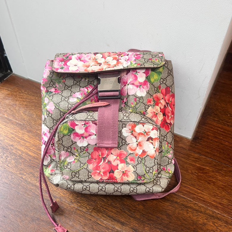Gucci Blooms Supreme Backpack AG Floral Canvas