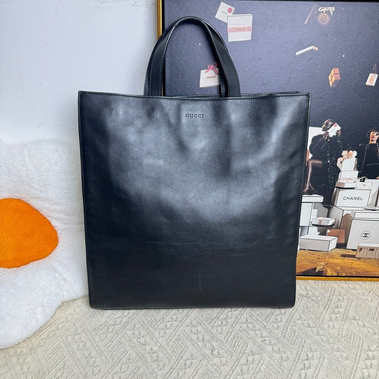 👜New pre loved Gucci Black full-grain leather handbag()