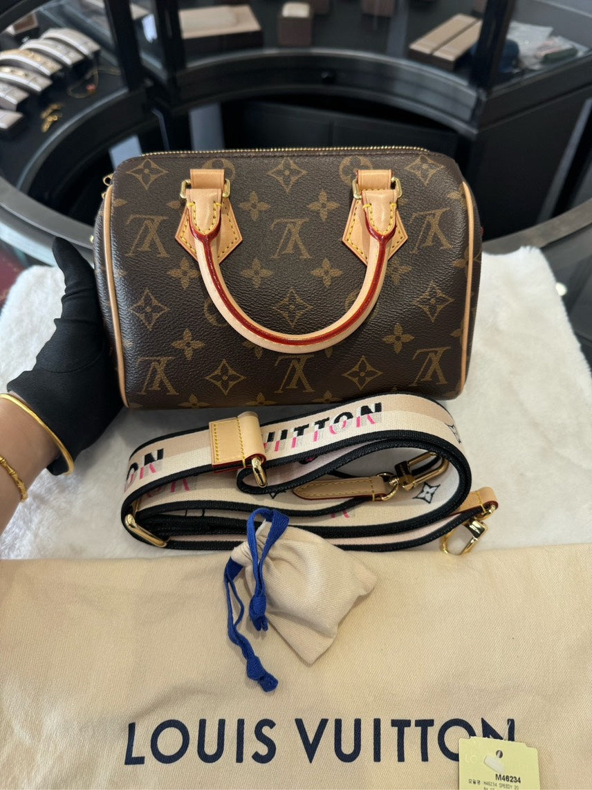 Preloved LV speedy 20 with microchips HBG