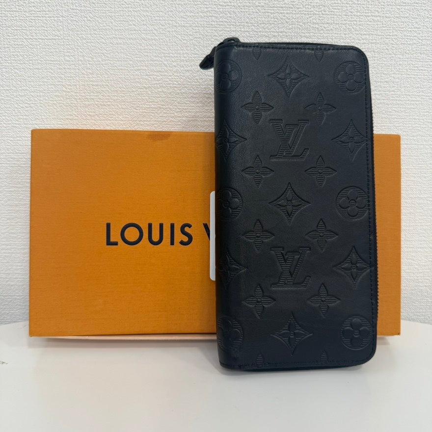 Preloved LV Monogram Leather Zippy Wallet FM4037