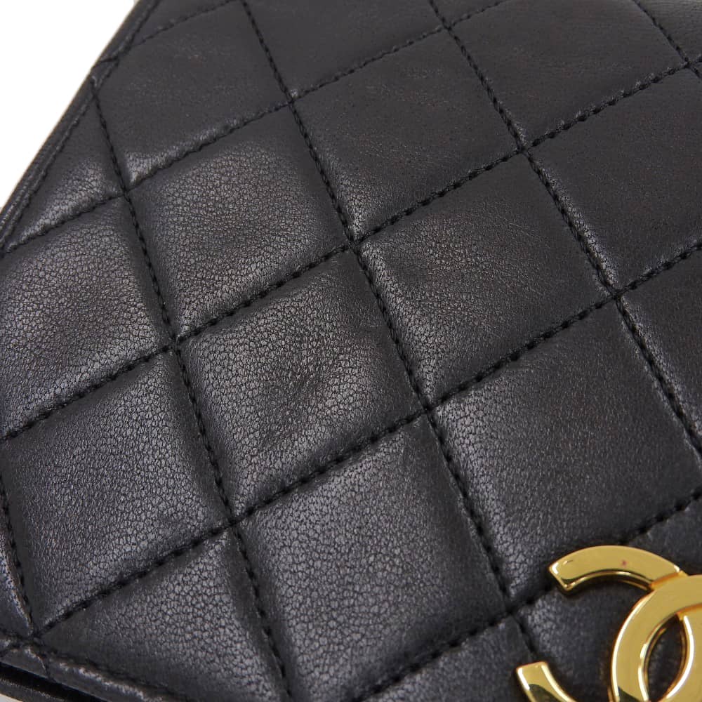 Chanel Lambskin Chain Shoulder Bag A03571