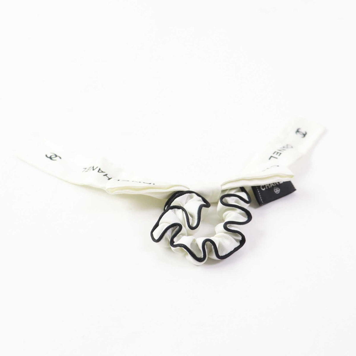 CHANEL hair accessory AA8926 silk White black