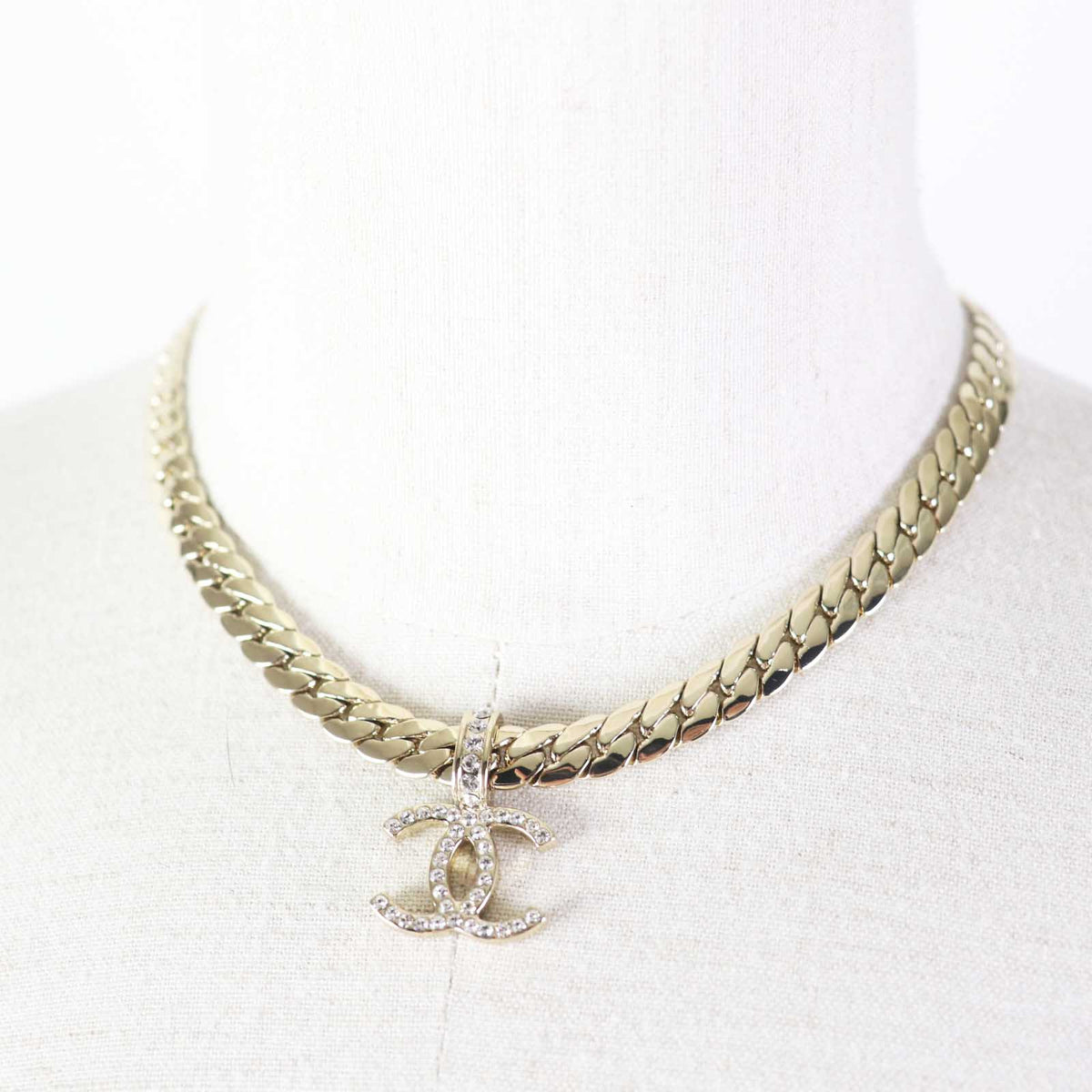 CHANEL Necklace ABD019 B24P metal gold