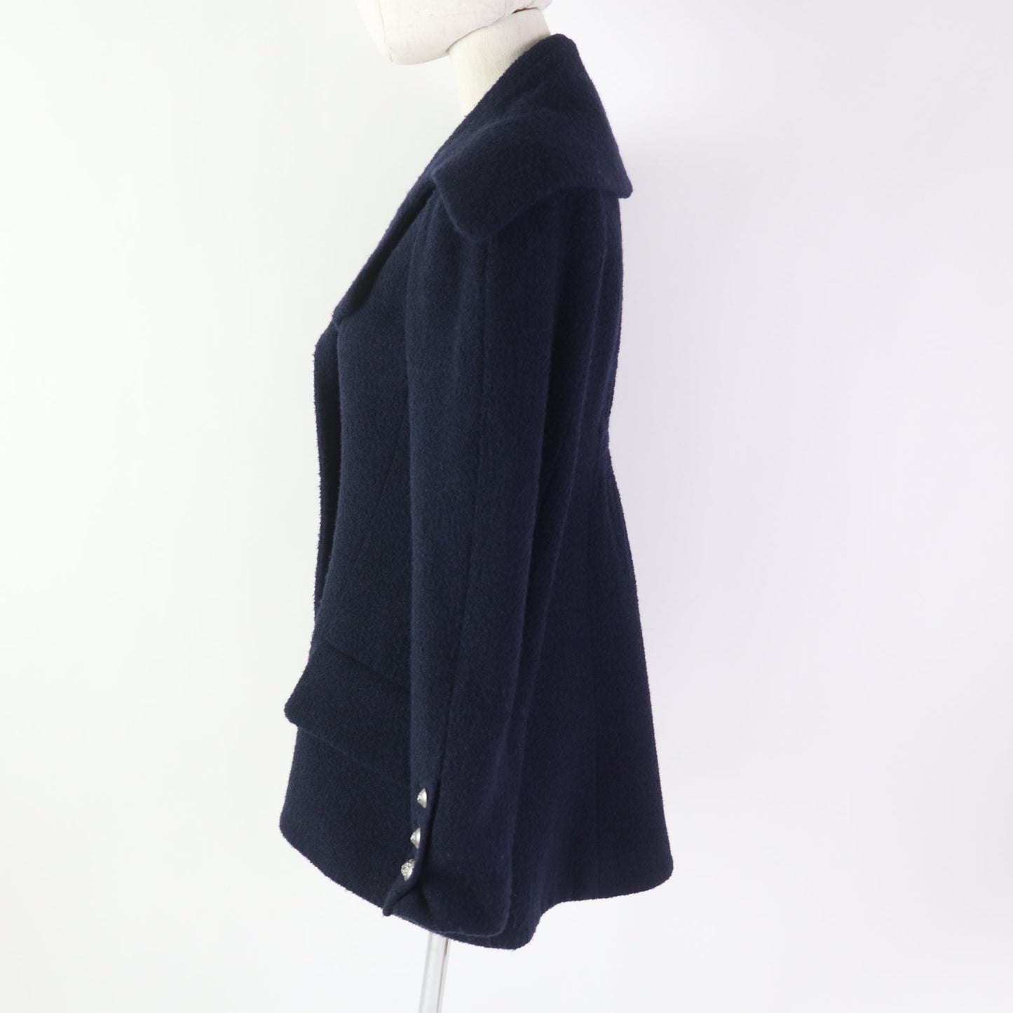 CHANEL 08A P33856 Outer: 95% wool, Outer: 5% nylon, Lining: 100% silk Navy Women 36 Used