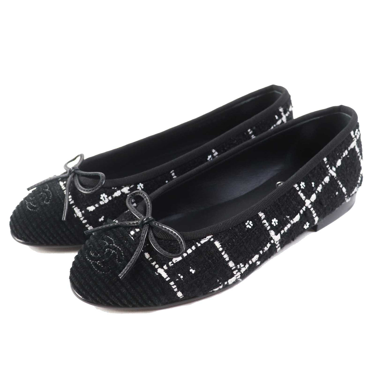 CHANEL pumps G02819 tweed Black White 36