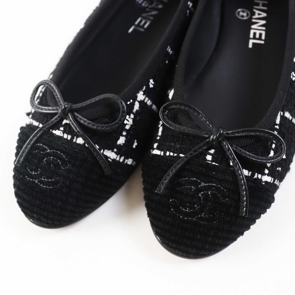CHANEL pumps G02819 tweed Black White 36