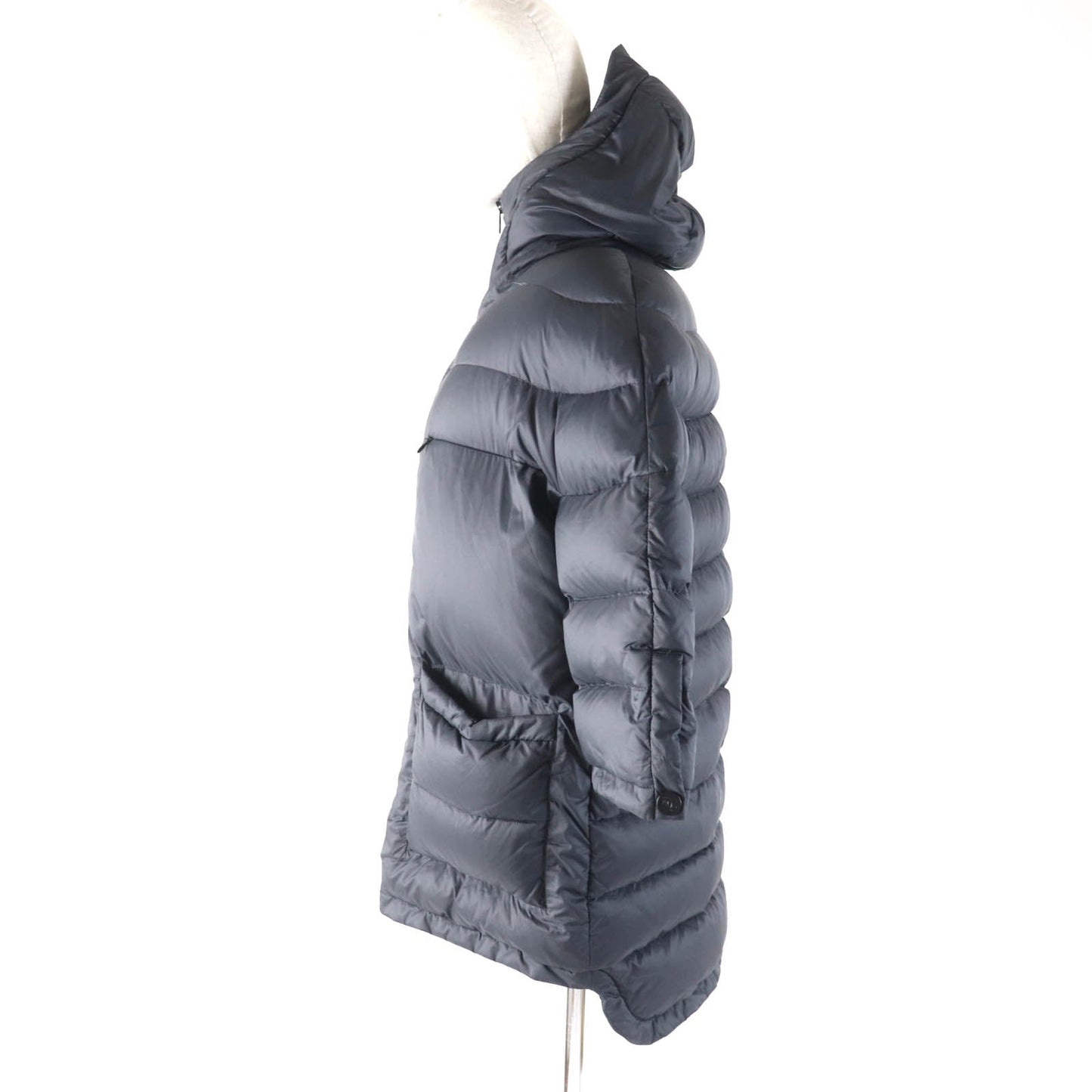 CHANEL Down jacket P57125 Nylon black