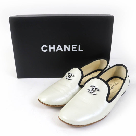 CHANEL Leather shoes 16P G31630 leather White black 35