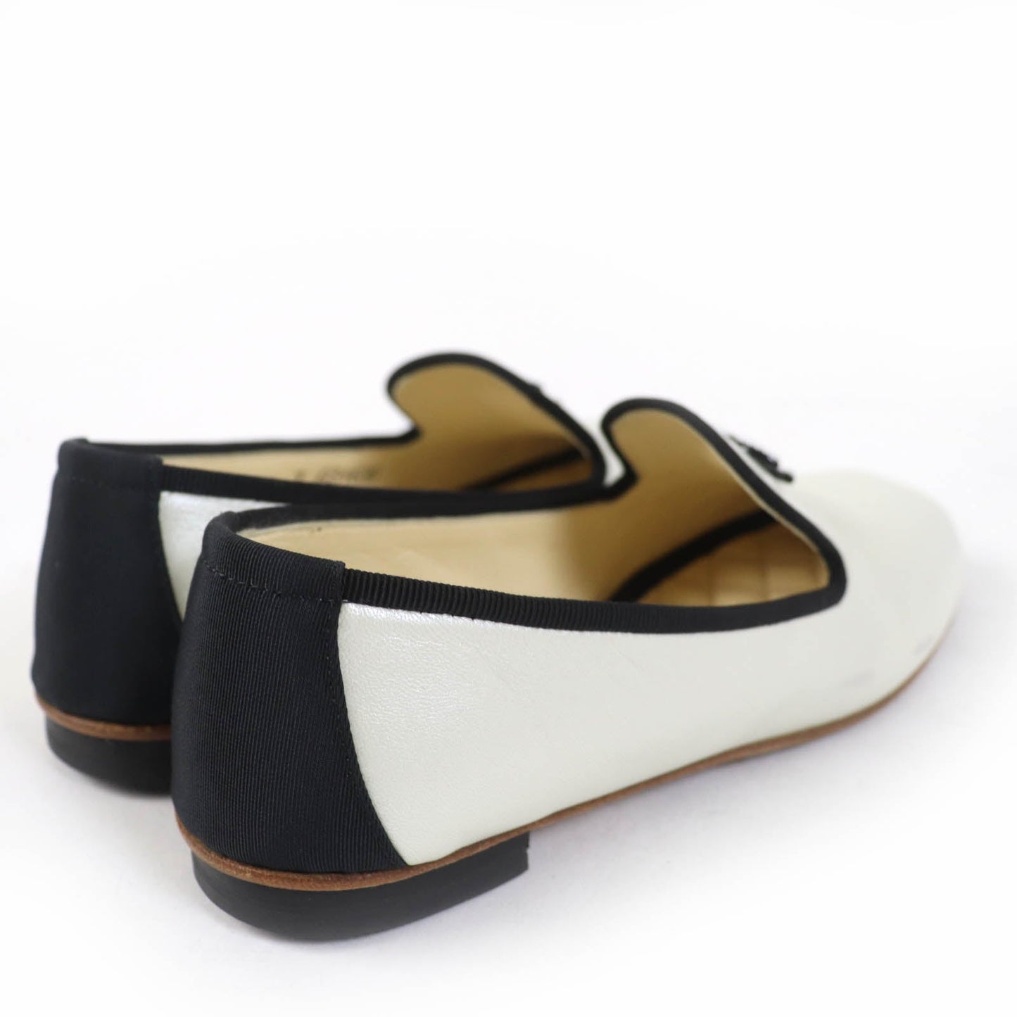 CHANEL Leather shoes 16P G31630 leather White black 35