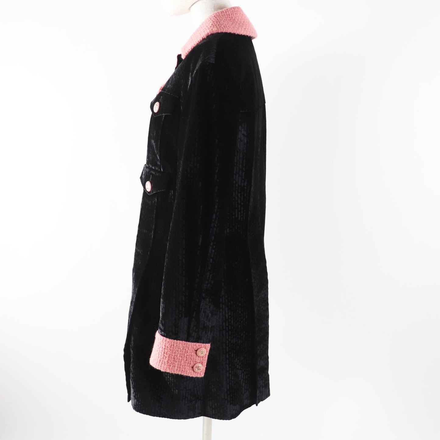 Chanel 22B P73309 Rayon silk COCO Button Tweed Switching Velvet Coat