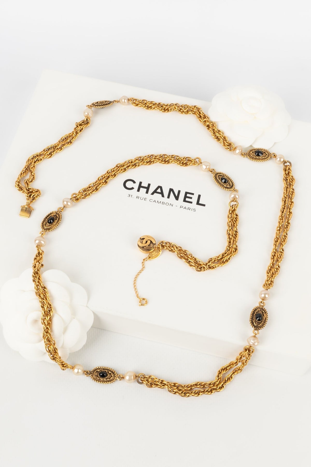 Collier / sautoir Chanel 1982