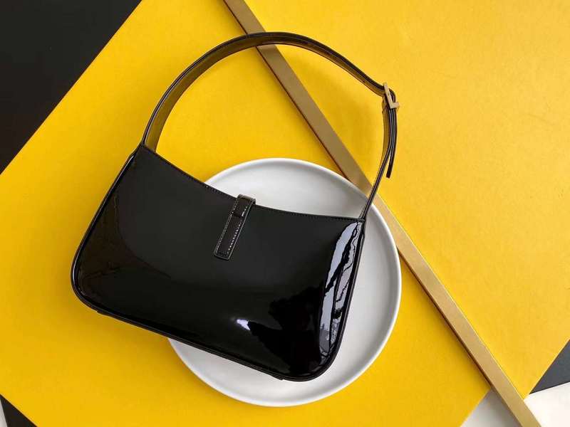 Yves Saint Laurent - Bags - The Wells Bags  482