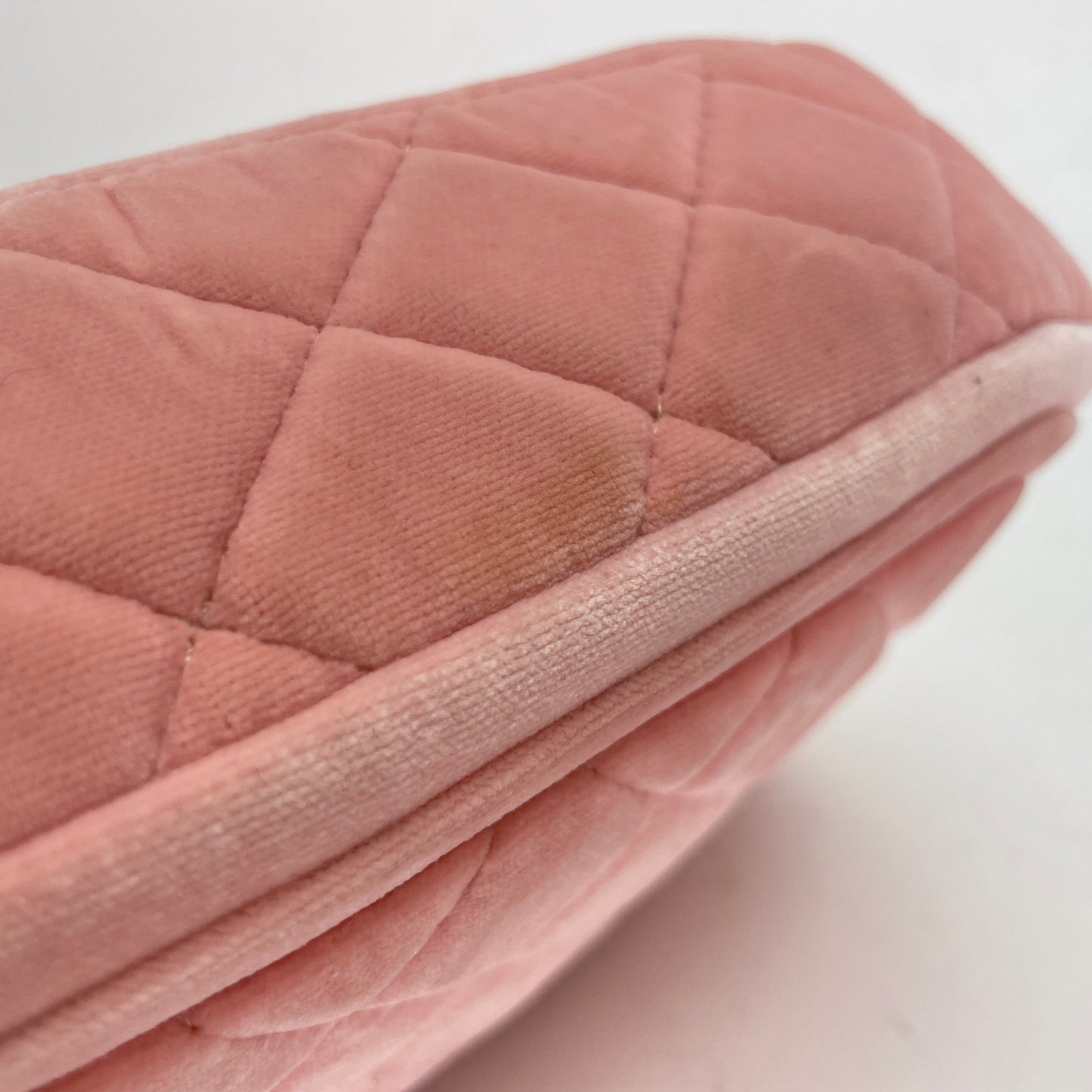 Seasonal CC Mini Pink Shoulder Bag in Velvet, Gold hardware