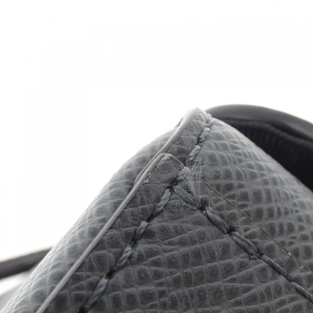 Louis Vuitton Taiga  Flap Messenger M30808 Shoulder Bag
