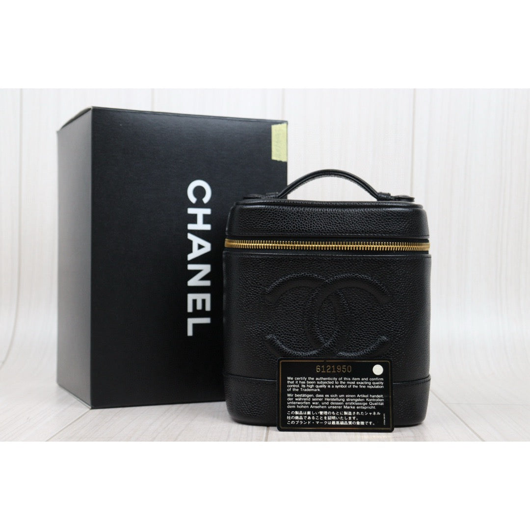 Very Good ( Rank A) ｜ CHANEL Caviar Skin Vanity Handbag  Made In 2000～2002 Year ｜25041011