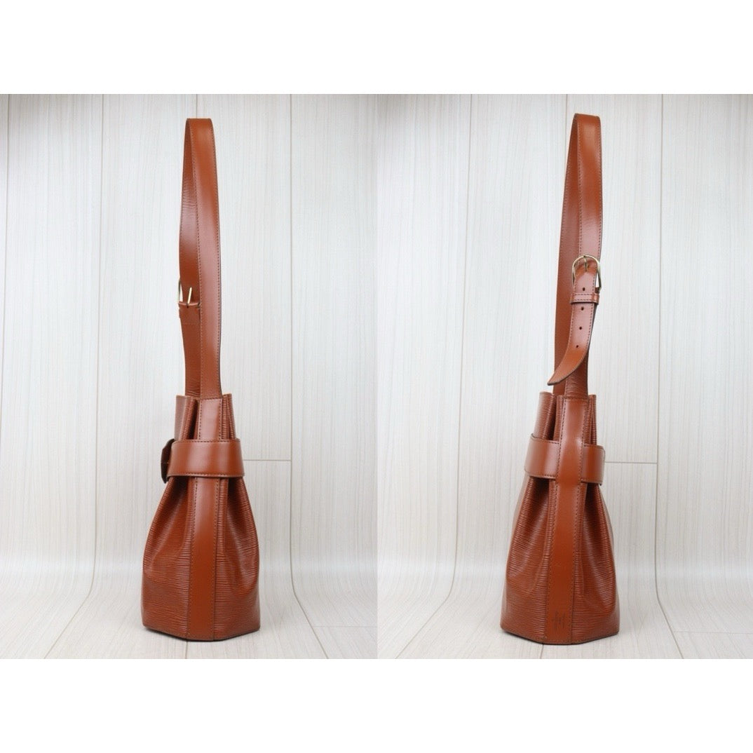 Very Good ( Rank A) ｜ LV Epi Sack de Paul Shoulder Bag Brown｜24091203