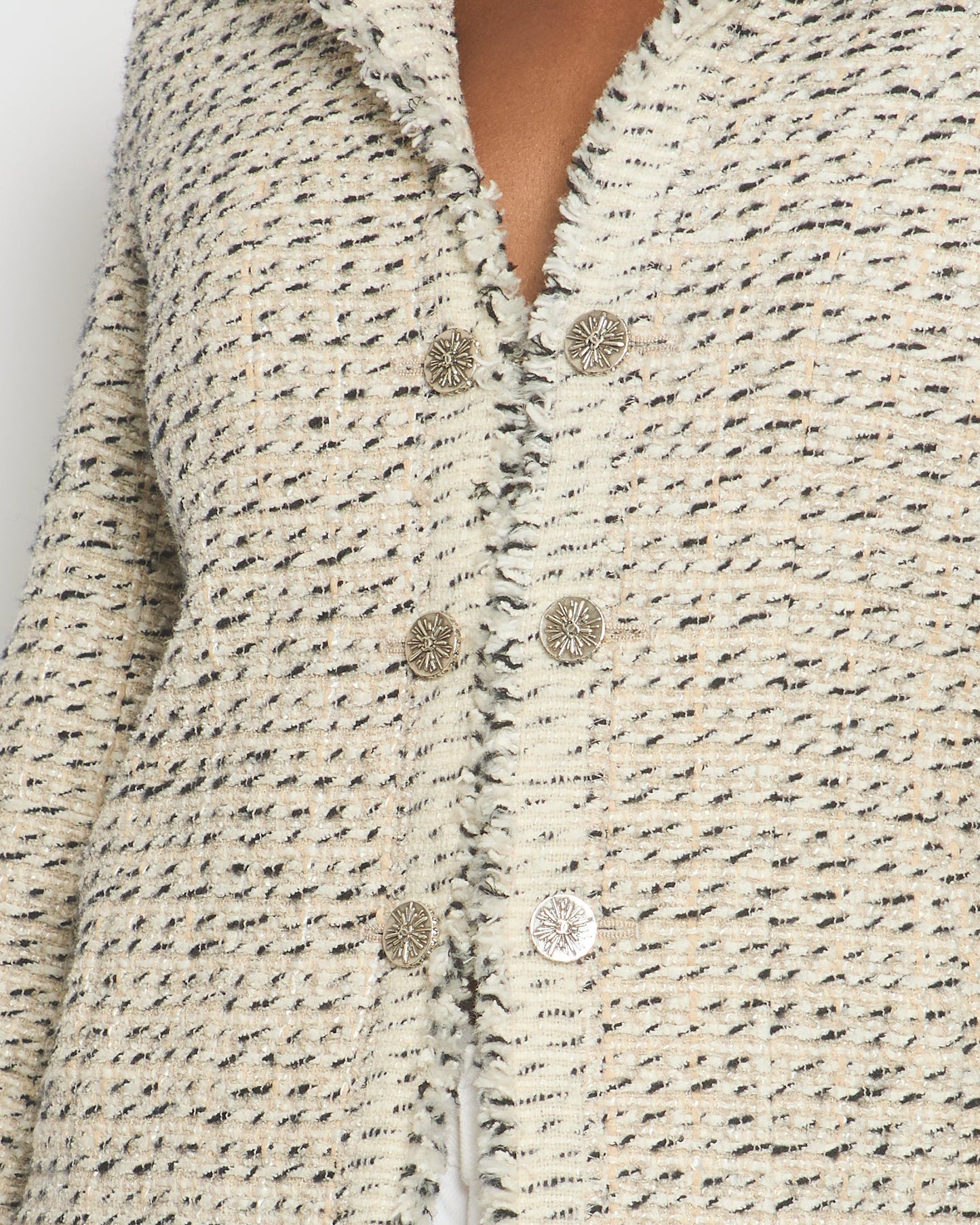Chanel Beige Tweed Long-Sleeve Jacket with Chain CC Buttons Detail FR 38 (UK 10)