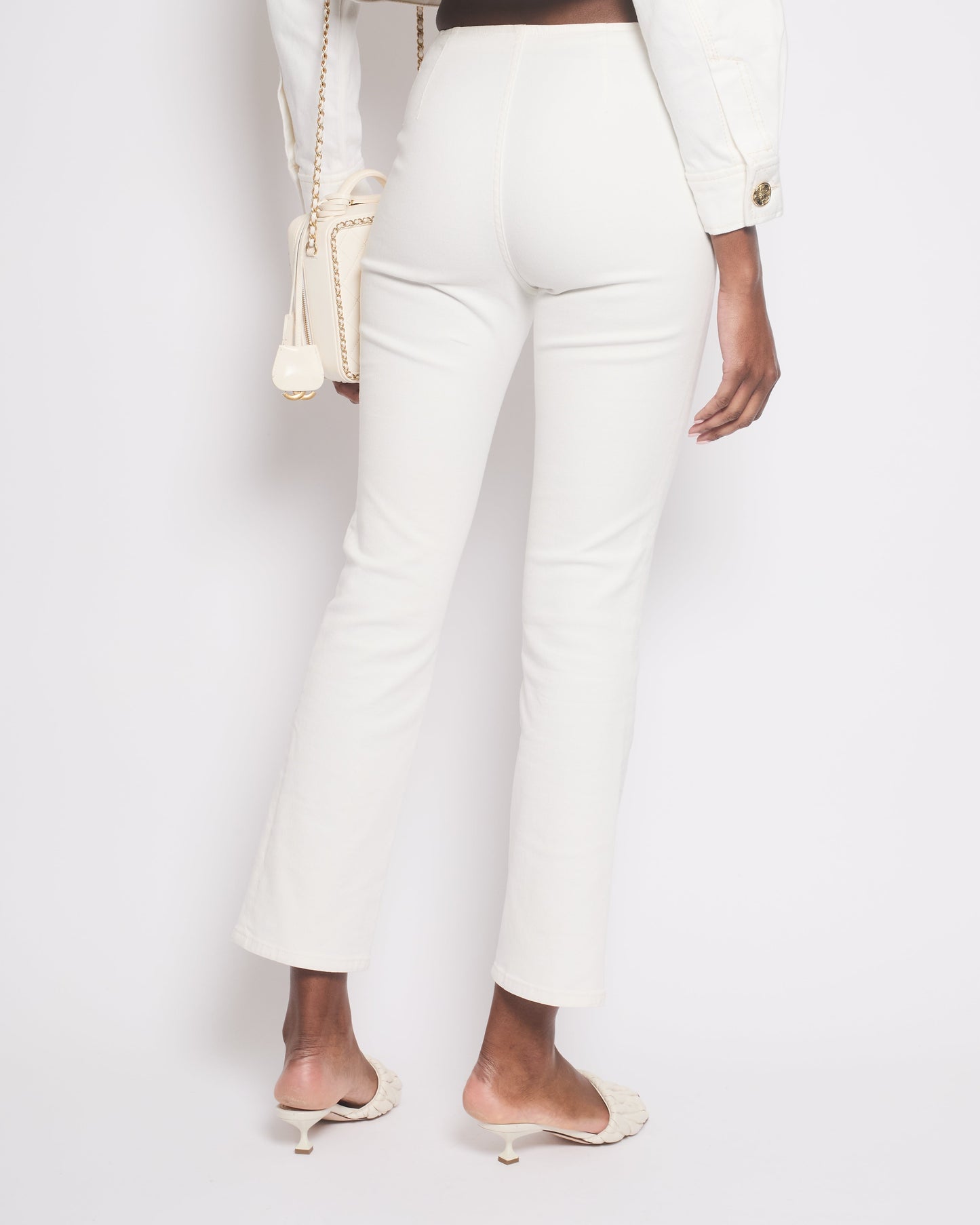 Chanel 24P White Denim Straight Leg Jeans with Pockets and Cut Out Floral Embroidery Size FR 36 (UK 8) RRP ¬£2750