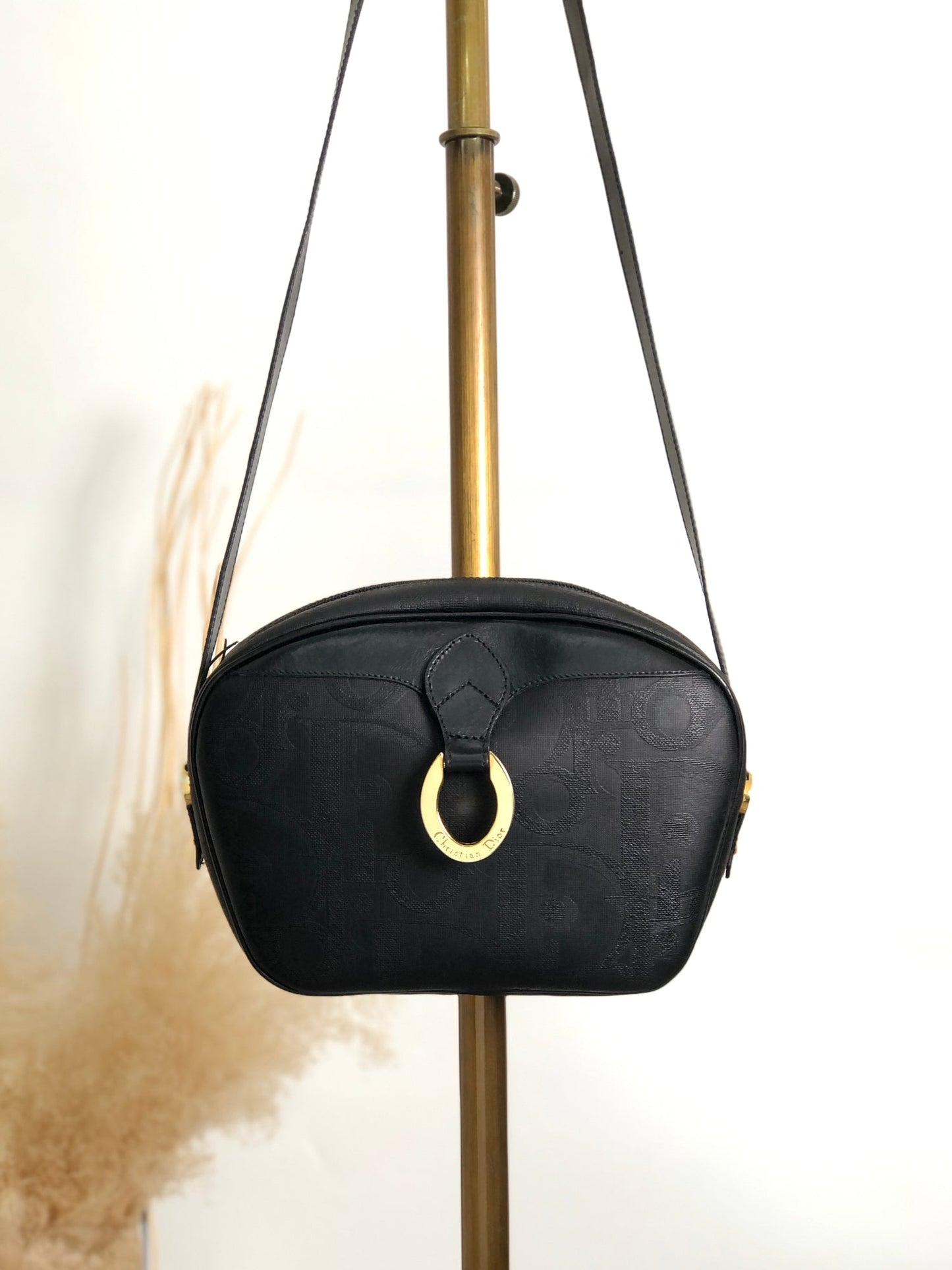 Christian Dior Trotter Round Shoulder bag Black Vintage texmwr