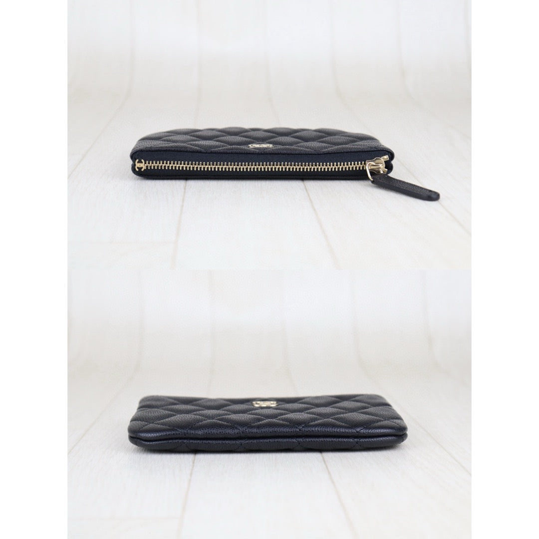 Very Good ( Rank A) ｜CHANEL Caviar Skin  Leather Calf Leather Card Holder Black Made In 2016- 2017 Year｜S25040302
