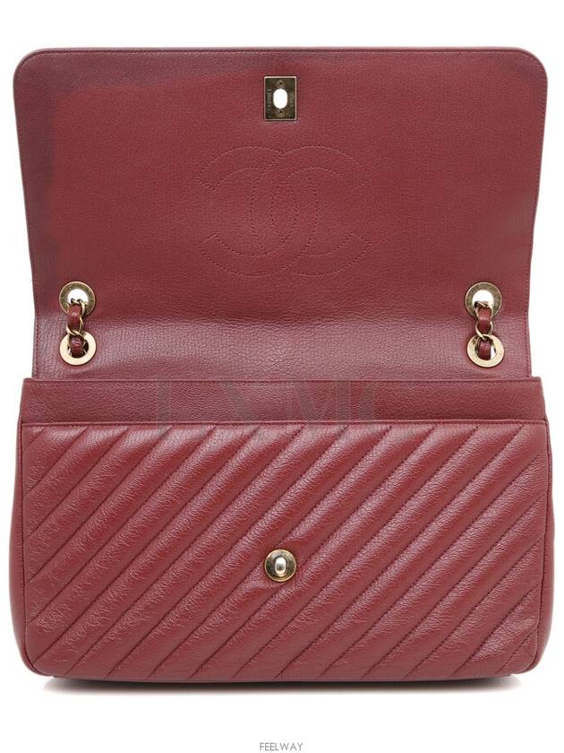 Diagonal Chevron Quilted Chain Flap Shoulder Bag Red Gold Chanel