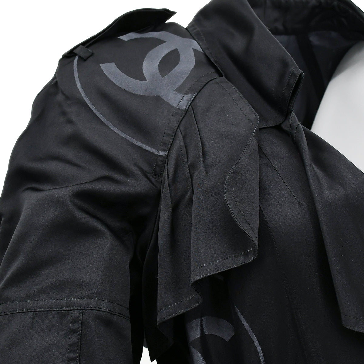 Chanel belted silk coat #38