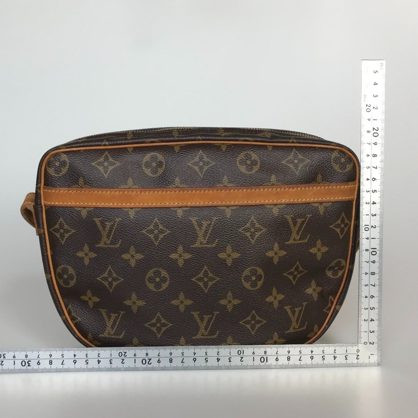 Louis Vuitton Monogram  Galle Monogram Monogram Shoulder Bag