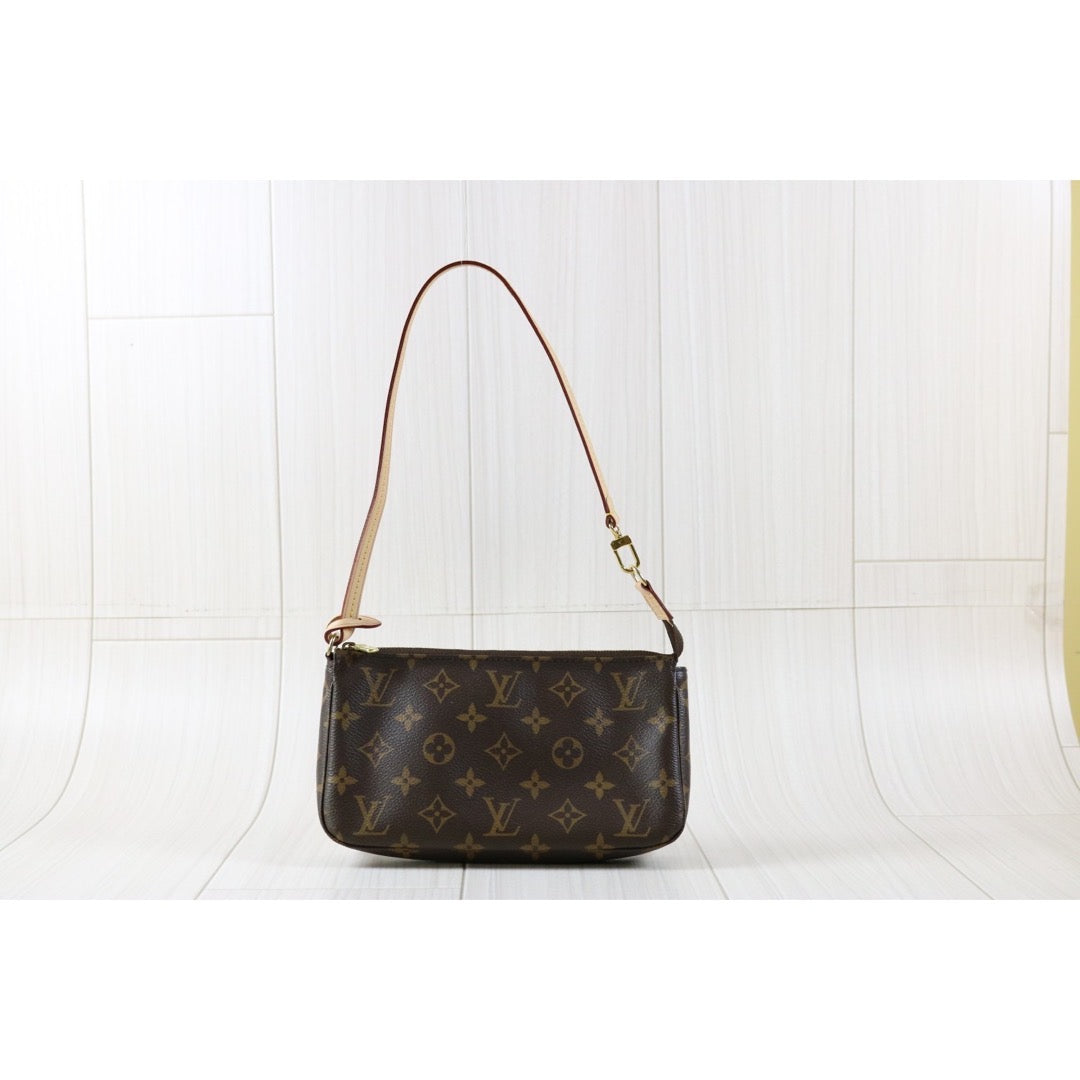 Rank A ｜ LV Monogram Pochette Accessoires Current Model｜S24031802