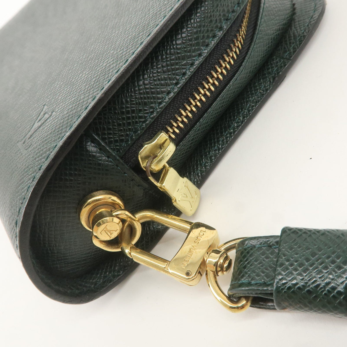 Louis Vuitton Set of 2 Taiga Baikal Clutch Bag Pouch Epicea M30184