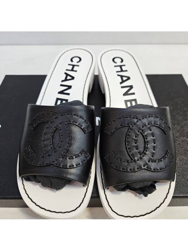 women sandals Chanel