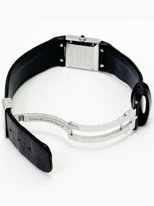 Black silver mattrasse watch 4VCHC22092 Chanel