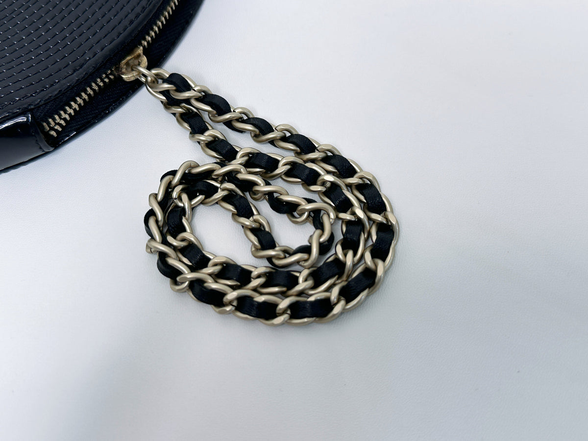 Chanel Record Chain Bag in Patent Leather Black Red 8954 holo