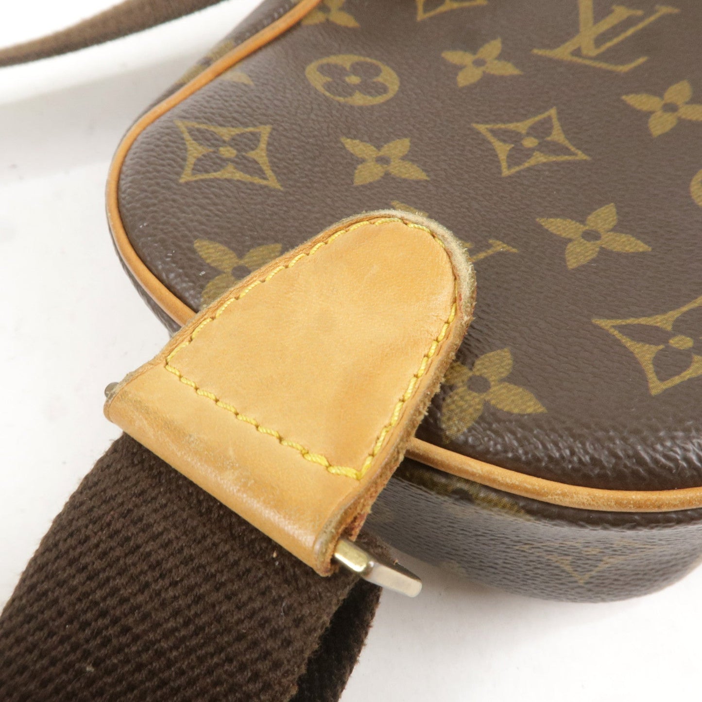 Louis Vuitton Monogram Pochette Gange Crossbody Bag M51870