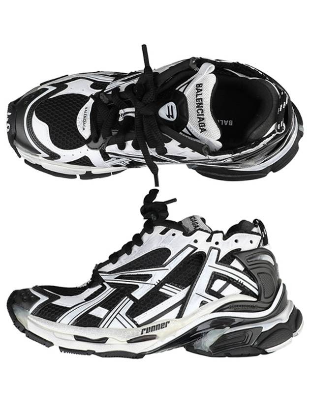 Luxury Balenciaga  Men's Runner Low Top Sneakers White Black