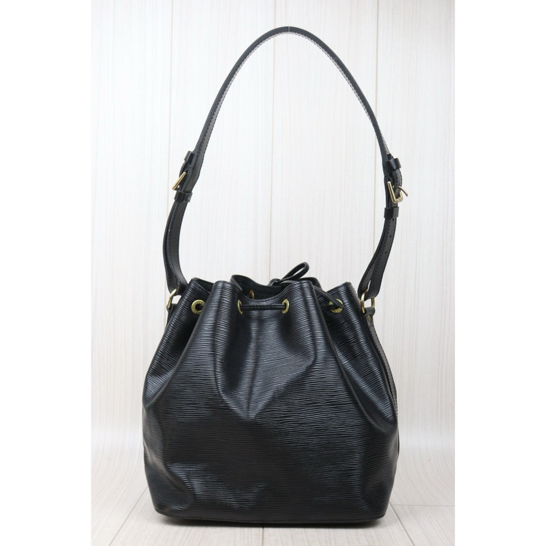 Good ( Rank AB)｜ LV Epi Noe Shoulder Bag Black｜24121706