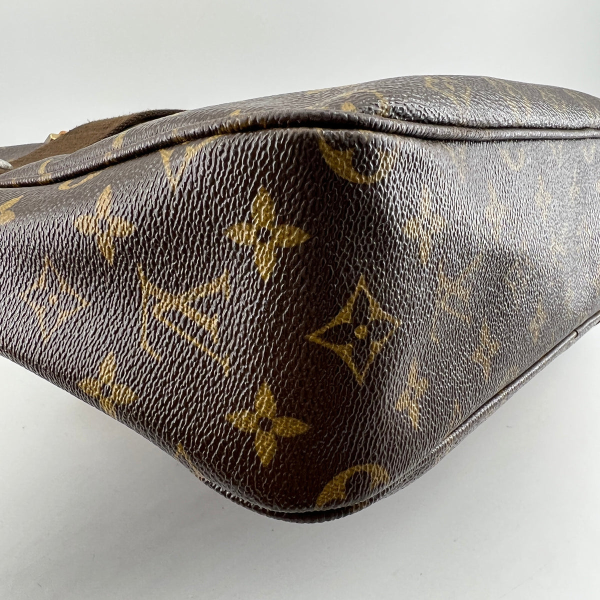 Louis Vuitton Sac Bosphore Handbag TWS POP