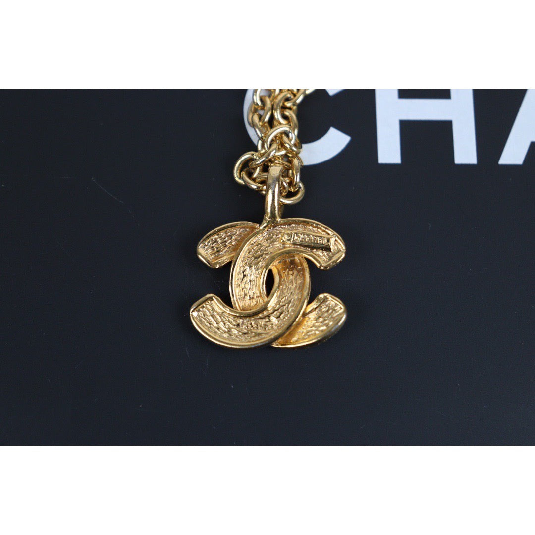 Rank A ｜  Chanel Vintage Coco Mark 18K Gold Plating Necklace ｜23112115