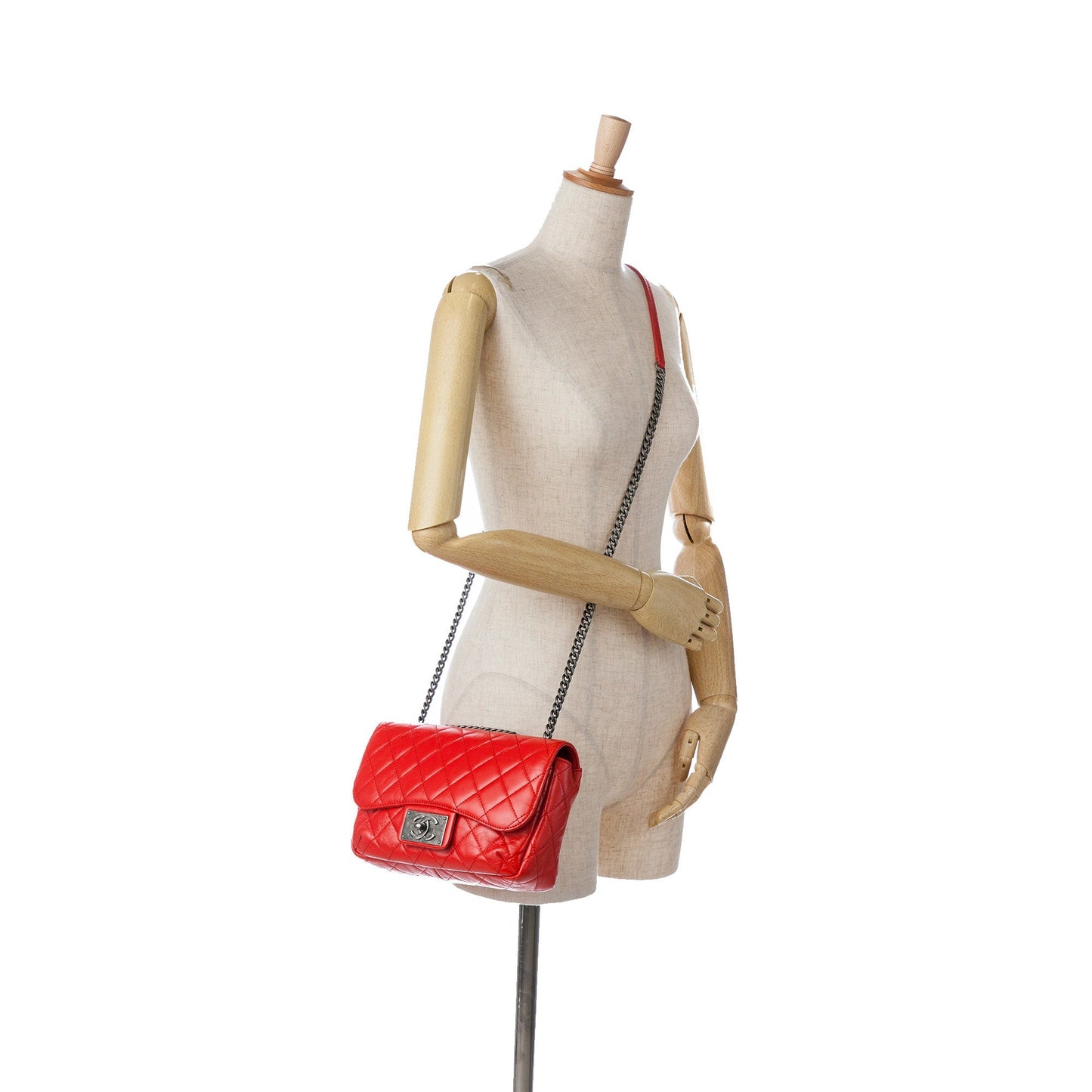Red Chanel CC Crinkled Calfskin Chain Flap Crossbody Bag