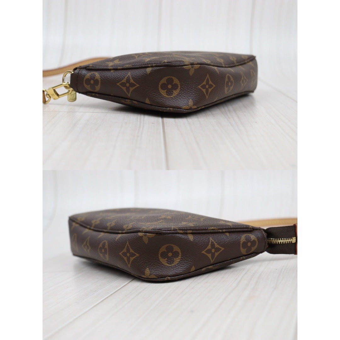 Good ( Rank AB) ｜ LV Monogram Pochette Accessoires Current Model｜S24032011