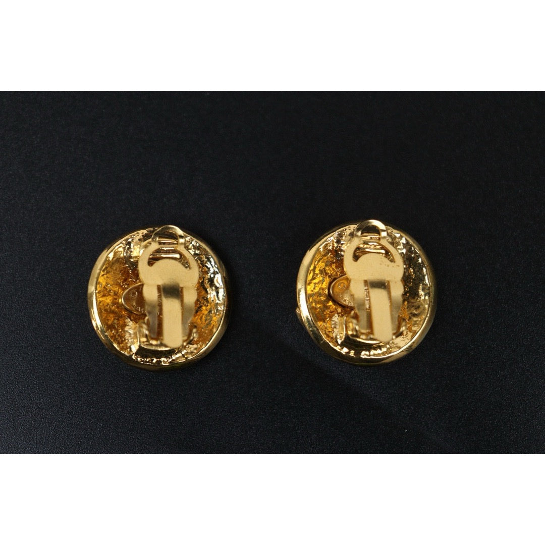 Very Good ( Rank A) ｜CHANEL Coco Mark Gold 24 Plated Earrings ｜S24112511