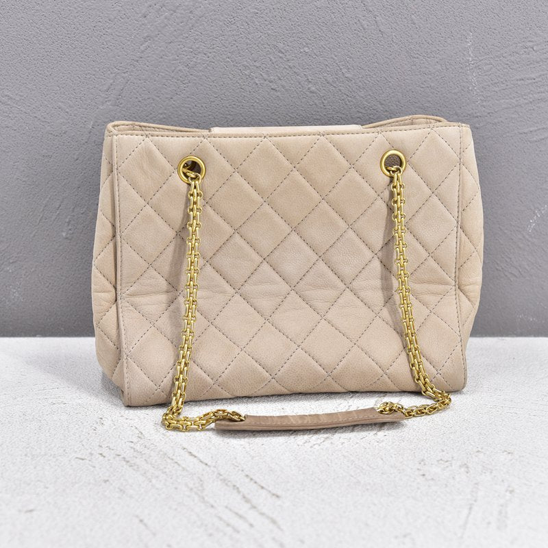 CHANEL Reissue Quilted Caviar Chain Tote Bag