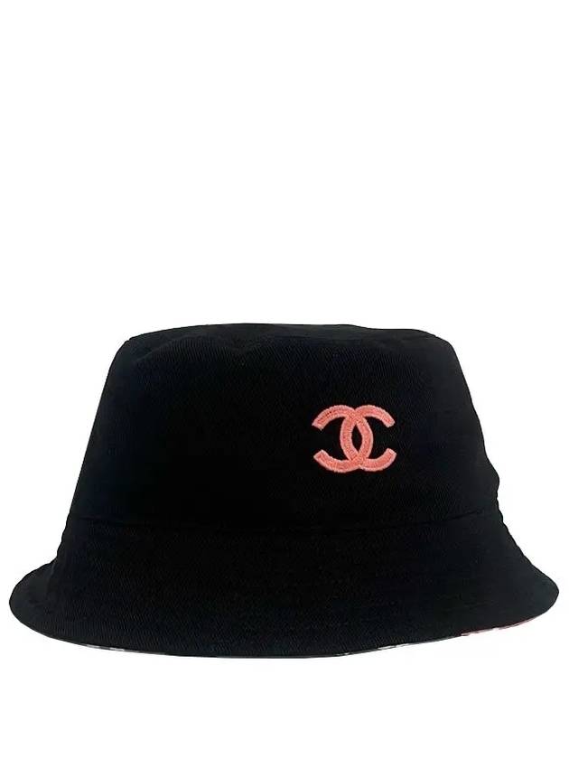 CC Logo Reversible Bucket Hat Black Chanel