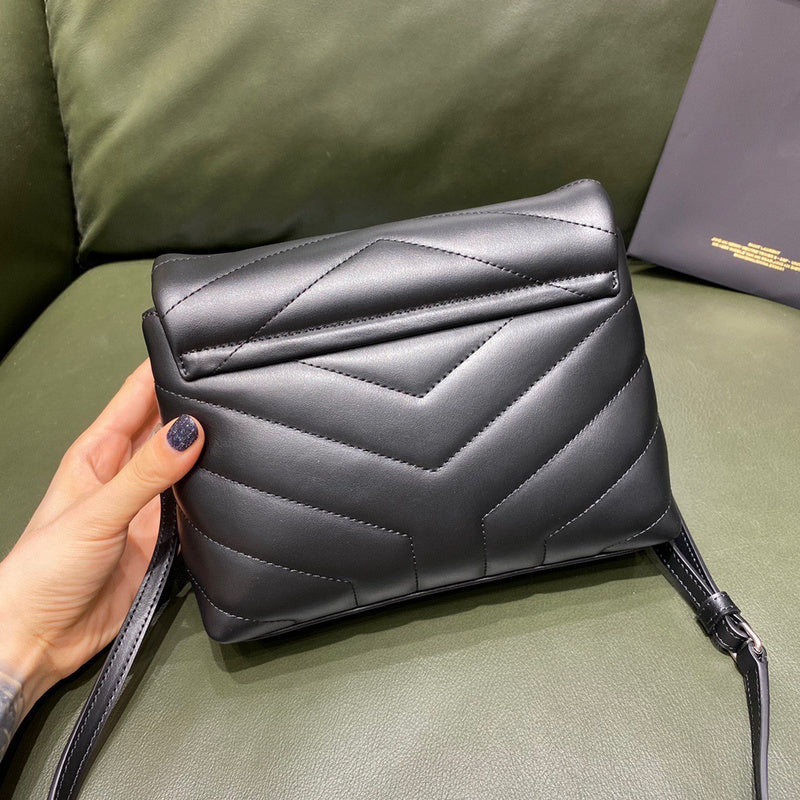 Yves Saint Laurent - Bags - The Wells Bags  320
