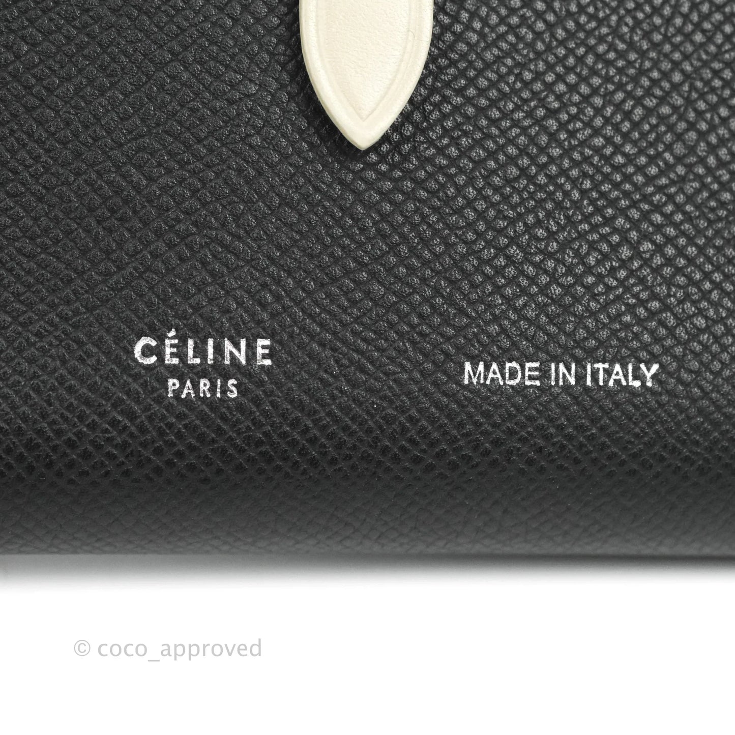 Celine Medium Strap Wallet In Grained Calfskin Black/Cream