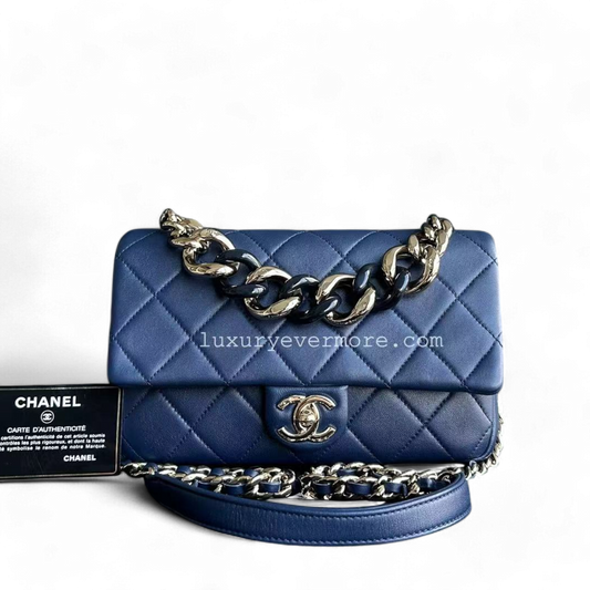 2020 Elegant Resin Chain Classic Flap Quilted Lambskin Dark Blue Two-Tone Golden Hardware No 29