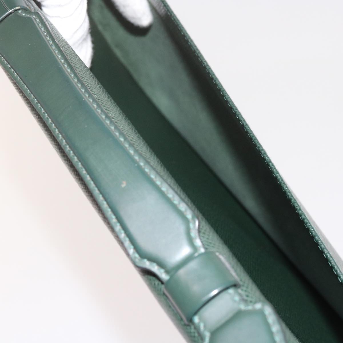 LOUIS VUITTON Robusto Briefcases & Attaches