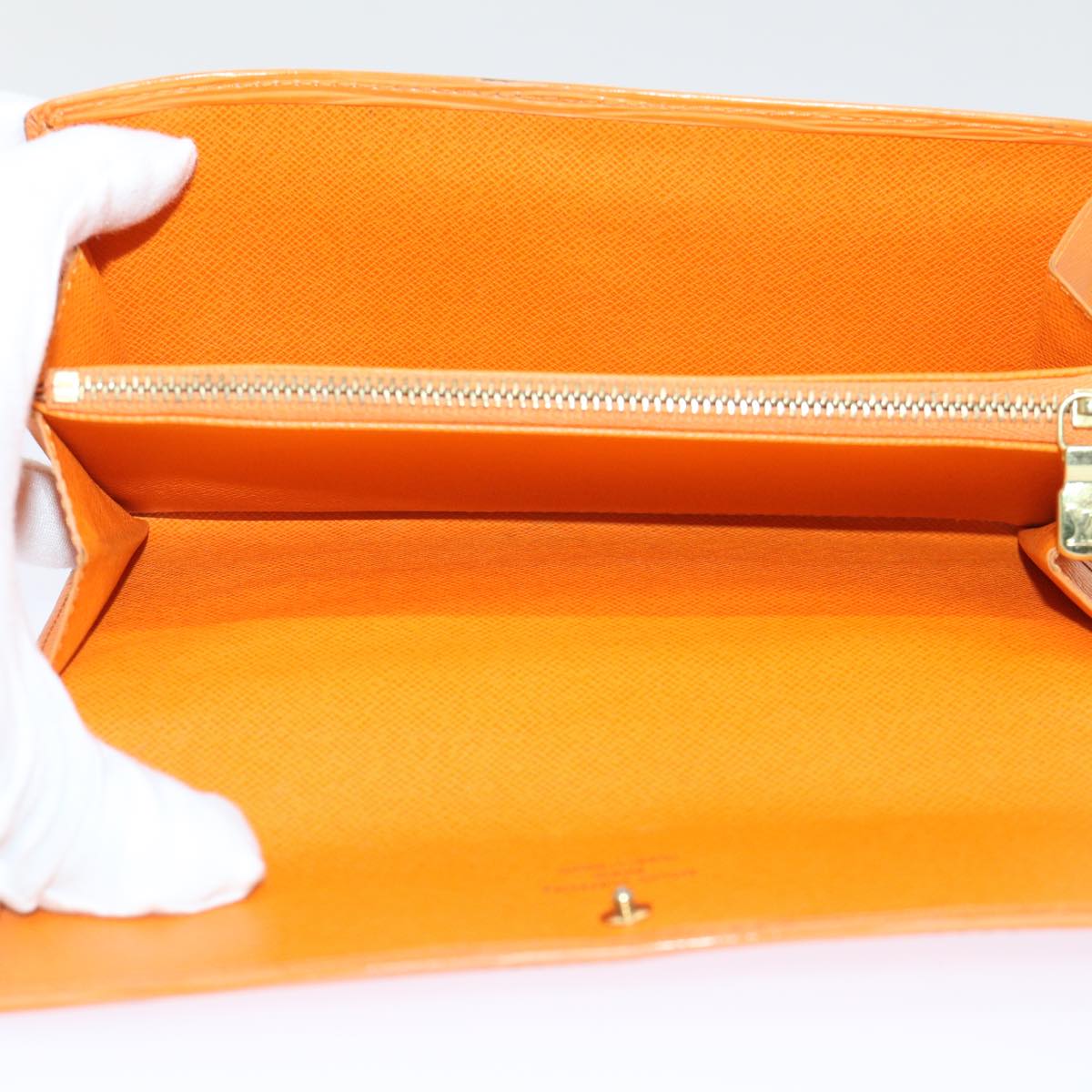 LOUIS VUITTON Sarah Wallet